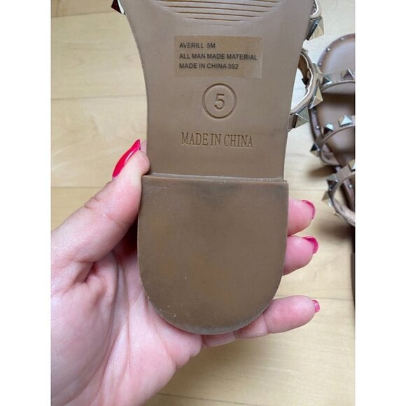 Steve madden "Averill" jelly sandals stud detail women sz 5 *Flaw stud - Picture 5 of 5